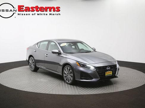 Used 2024 Nissan Altima 2.5 SL AWD/4WD image 49
