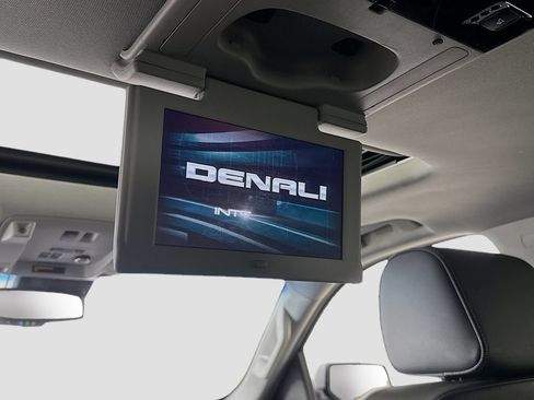 Used 2019 GMC Yukon Denali w/ Denali Ultimate Package AWD/4WD image 33