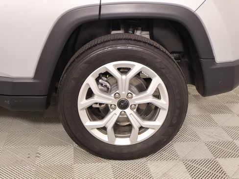 Used 2025 Jeep Compass Sport AWD/4WD image 17