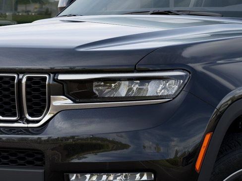 New 2025 Jeep Grand Cherokee L Limited w/ Luxury Tech Group II image 20