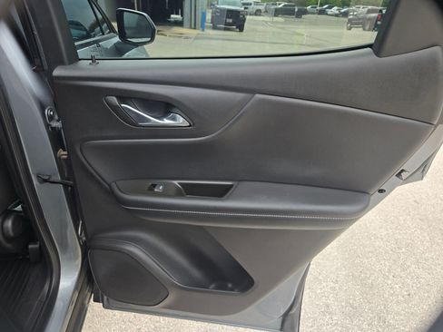 Used 2020 Chevrolet Blazer LT FWD image 17