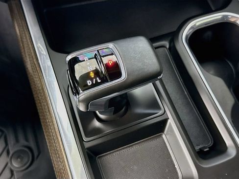 Certified 2025 Chevrolet Silverado 1500 LT Trail Boss w/ LT Trail Boss Premium Package AWD/4WD image 17