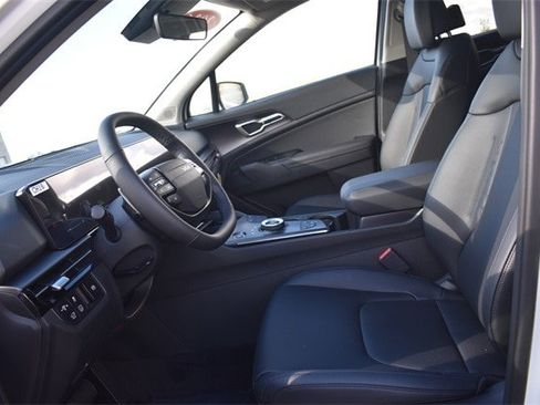 New 2026 Kia Sportage EX w/ EX Panoramic Sunroof Package image 23