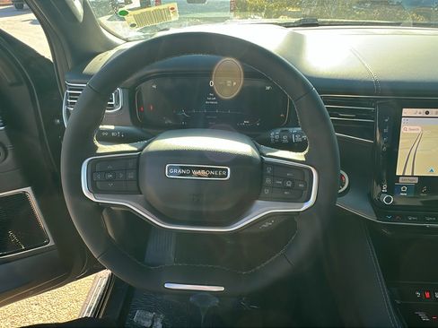 New 2026 Jeep Grand Wagoneer Limited AWD/4WD image 24