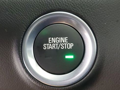 Used 2024 GMC Terrain SLT w/ Elevation Edition FWD image 31