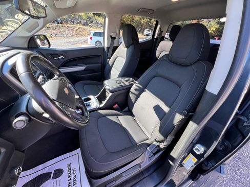 Used 2019 Chevrolet Colorado LT image 18