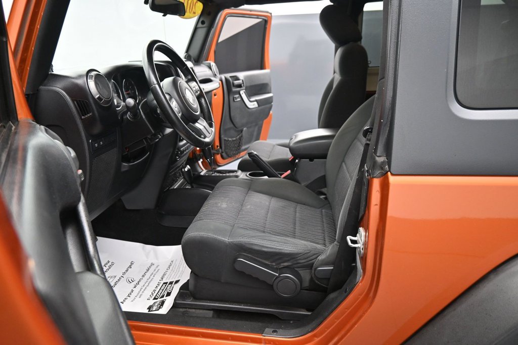 Used 2011 Jeep Wrangler Rubicon w/ Dual Top Group AWD/4WD image 15