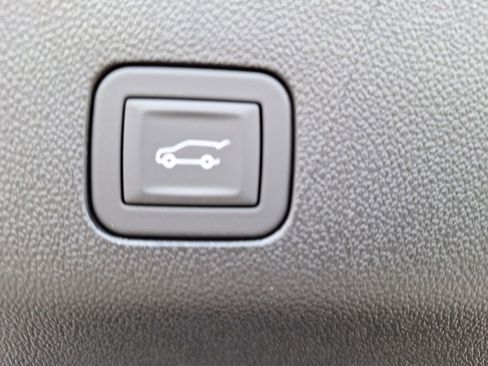 New 2026 Chevrolet Tahoe High Country image 16