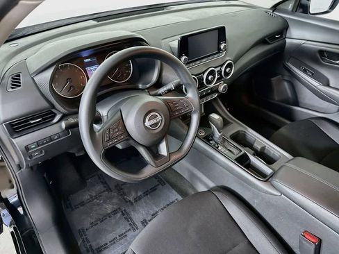 Used 2025 Nissan Sentra S FWD image 2