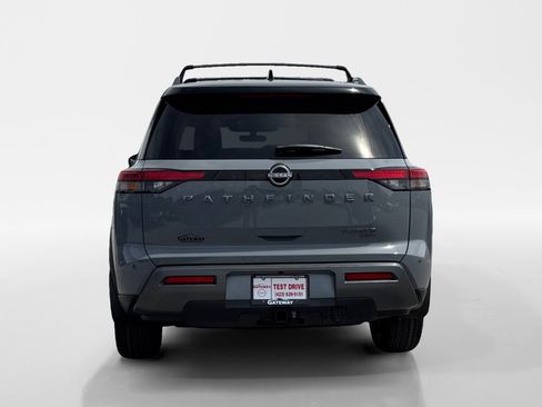 New 2026 Nissan Pathfinder Platinum AWD/4WD image 5