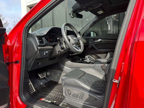 Used 2024 Audi SQ5 Prestige image 17