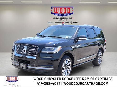 Used 2024 Lincoln Navigator Reserve AWD/4WD image 8