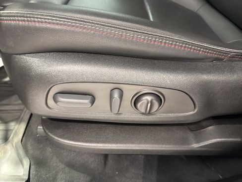 Certified 2023 Chevrolet Traverse RS w/ LPO, Floor Liner Package image 17