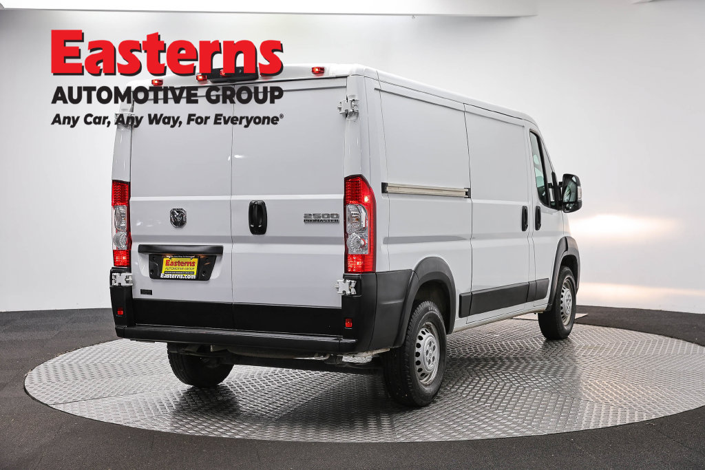 Used 2025 RAM ProMaster 2500 w/ Convenience Group FWD image 5