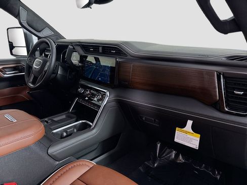 New 2026 GMC Sierra 2500 Denali Ultimate w/ LPO, Black Badging Package image 30