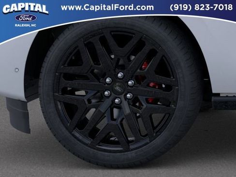 New 2026 Ford Expedition Platinum image 19