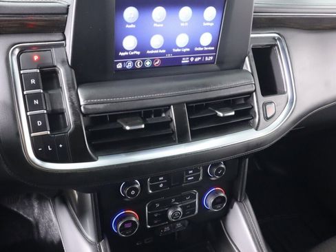 Used 2022 Chevrolet Suburban LS image 18