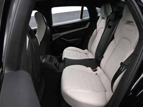 Certified 2025 Porsche Panamera 4 AWD/4WD image 24