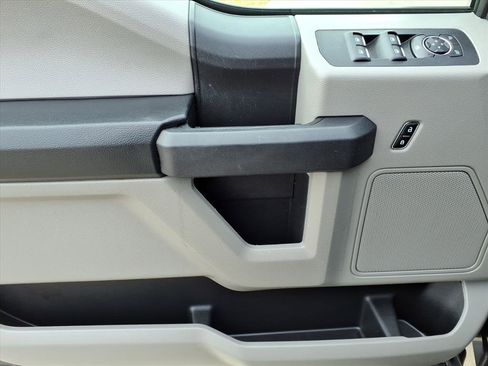 Used 2019 Ford F150 XL w/ Equipment Group 101A Mid image 11