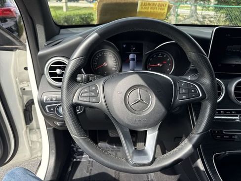 Used 2018 Mercedes-Benz GLC 300 image 14
