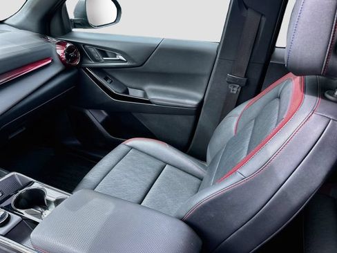 Used 2025 Chevrolet Equinox RS w/ Safety and Technology Package FWD image 5