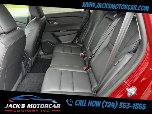 Used 2025 Nissan Rogue SV w/ SV Premium Package image 27