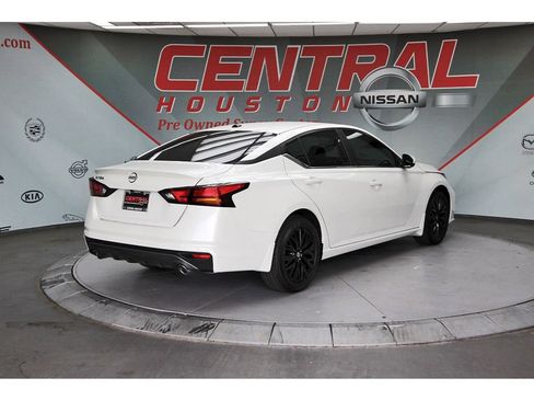 New 2026 Nissan Altima 2.5 SV w/ SV Special Edition Package FWD image 4