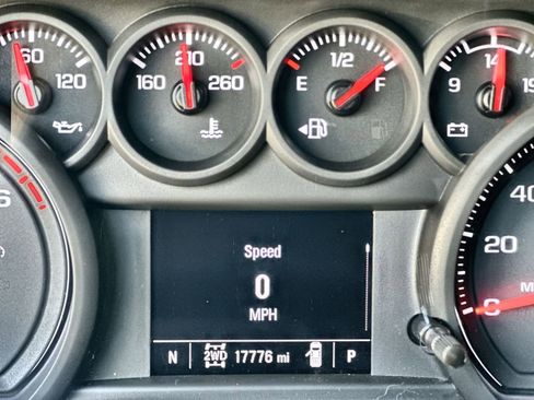 Certified 2024 Chevrolet Silverado 2500 Custom image 12