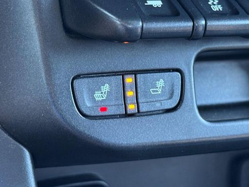 Used 2021 Chevrolet Colorado Z71 AWD/4WD image 22