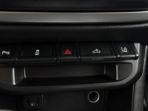 Used 2022 Chevrolet Colorado LT w/ Fleet Safety Package image 29