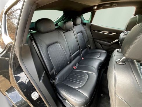 Used 2022 Maserati Levante GT image 19