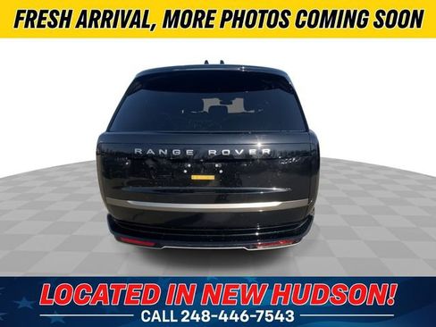 Used 2025 Land Rover Range Rover SE AWD/4WD image 9