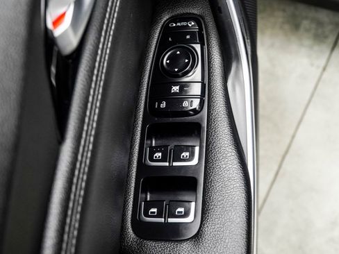 Used 2020 Kia Stinger GT-Line image 34