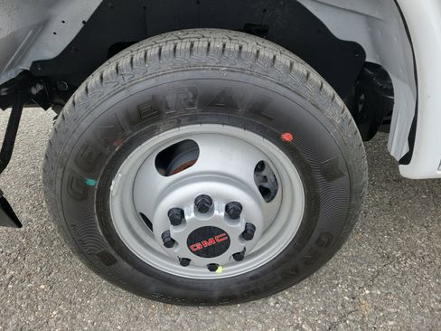 New 2025 GMC Savana 4500 w/ Power Convenience Package image 11