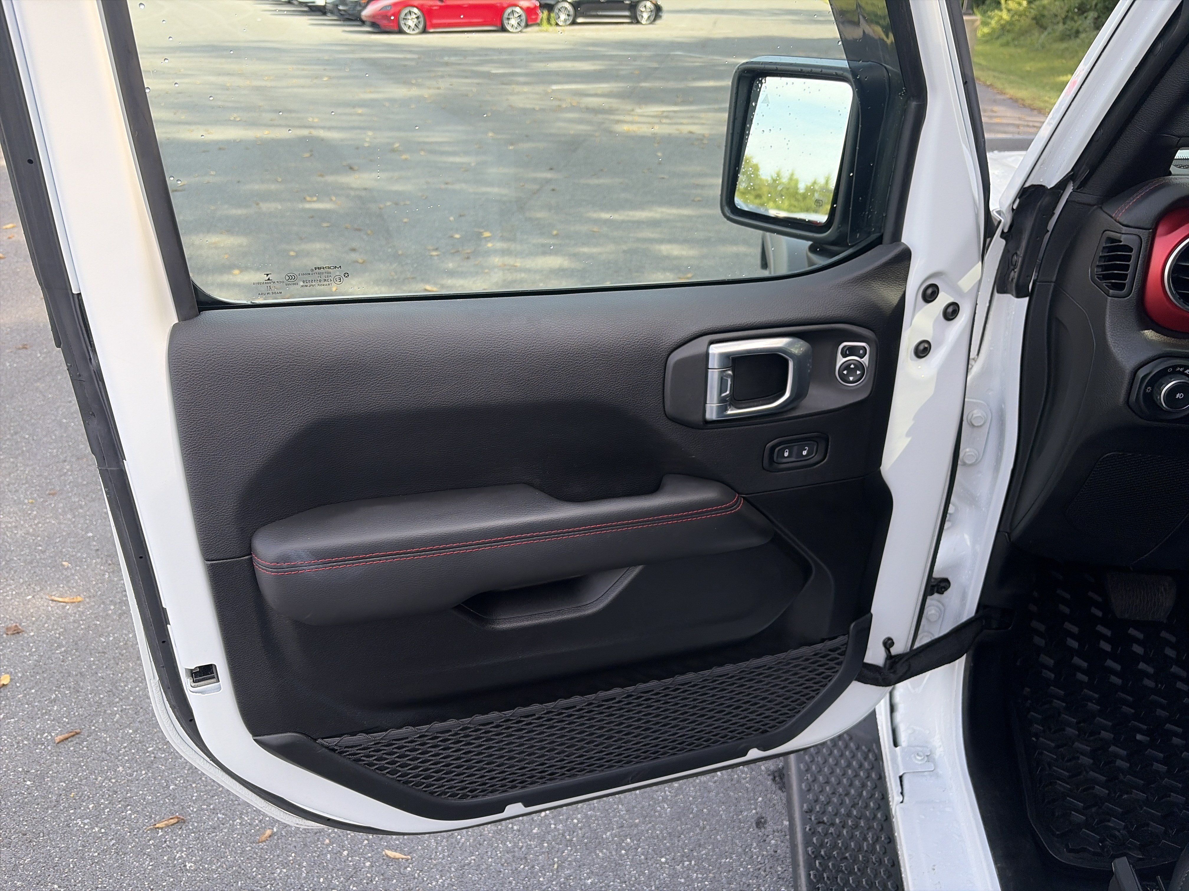 Used 2021 Jeep Wrangler Rubicon AWD/4WD image 17