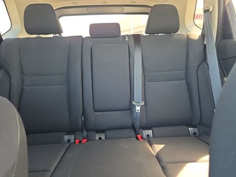 Used 2024 Nissan Rogue S image 20