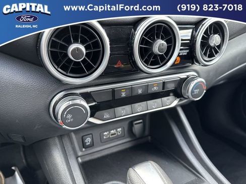 Used 2025 Nissan Sentra SV image 27