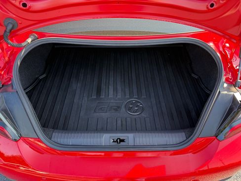 Used 2023 Toyota GR86 Base w/ ALL Weather Mat Package (TMS) image 7