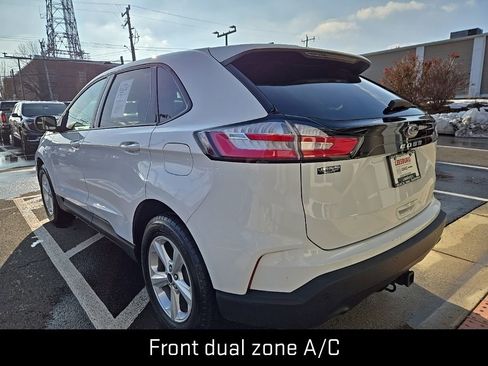 Used 2021 Ford Edge SE image 5