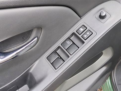 Used 2023 Nissan Frontier SV w/ SV Convenience Package image 12