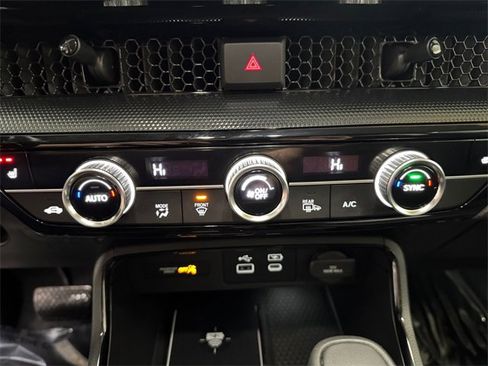 Used 2023 Honda CR-V EX-L image 3