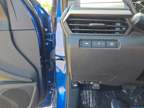 Used 2025 Nissan Altima 2.5 SV image 22