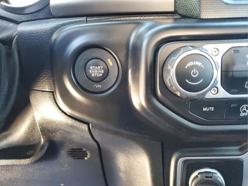 Certified 2020 Jeep Gladiator Sport w/ Quick Order Package 24S AWD/4WD image 20
