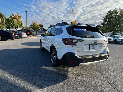 Used 2022 Subaru Outback Limited image 7