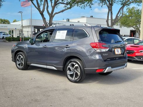 Used 2023 Subaru Forester Touring image 3