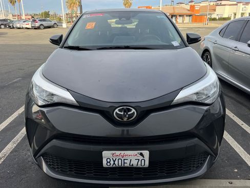 Used 2021 Toyota C-HR LE image 6