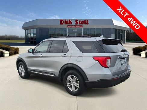 Used 2020 Ford Explorer XLT w/ Comfort Package image 3