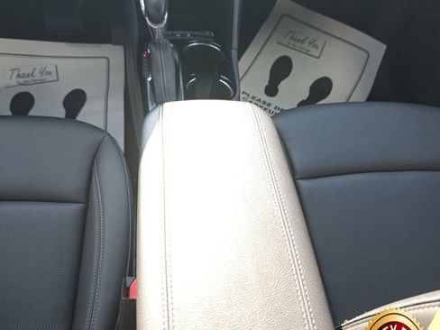 Used 2024 Buick Encore GX Sport Touring image 29