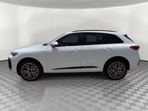 New 2026 Audi Q5 Premium AWD/4WD image 2