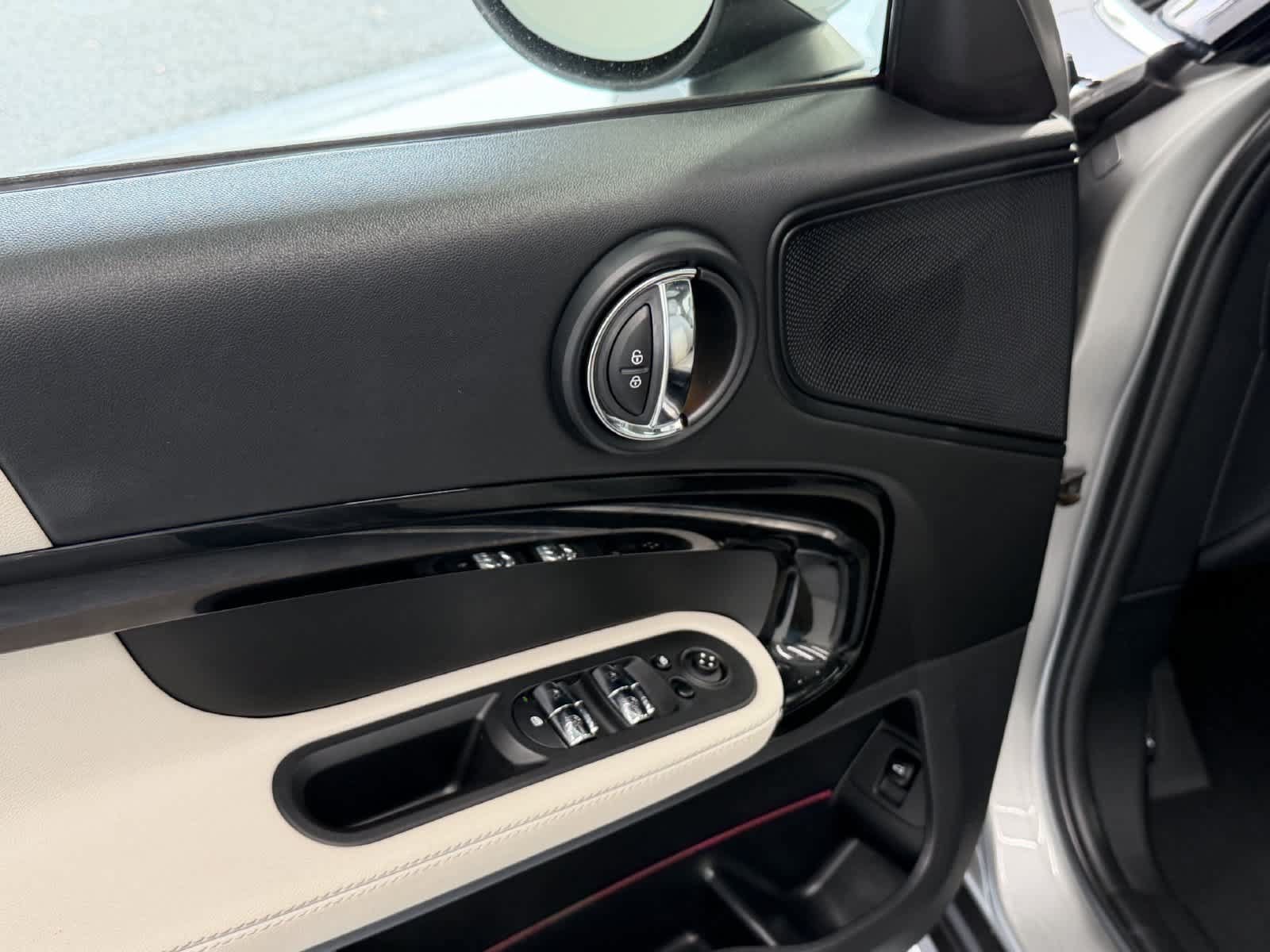Used 2024 MINI Cooper Countryman S w/ Signature Upholstery Package FWD image 14
